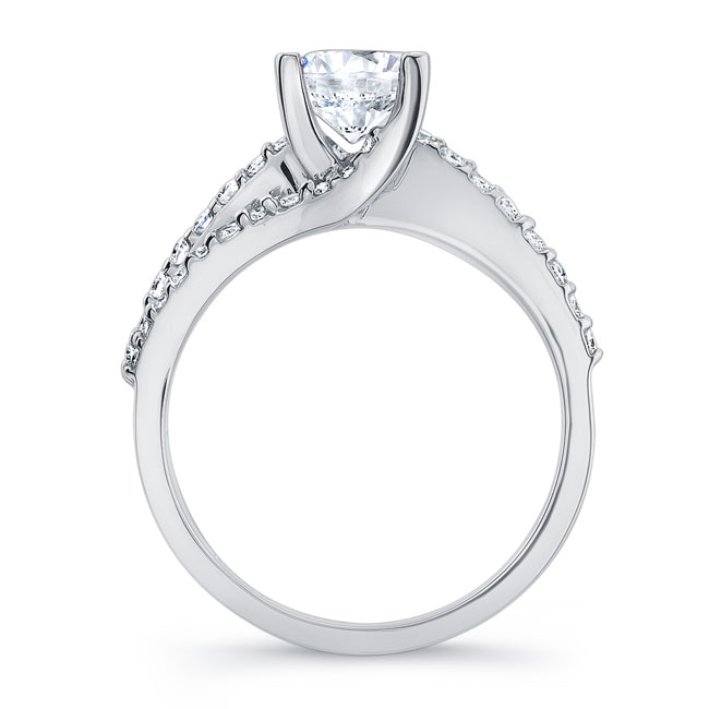 1 Carat Round Cut Diamond Ring Image 2