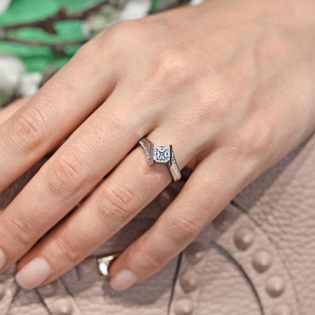 Asscher Cut Square Diamond Ring Image 3