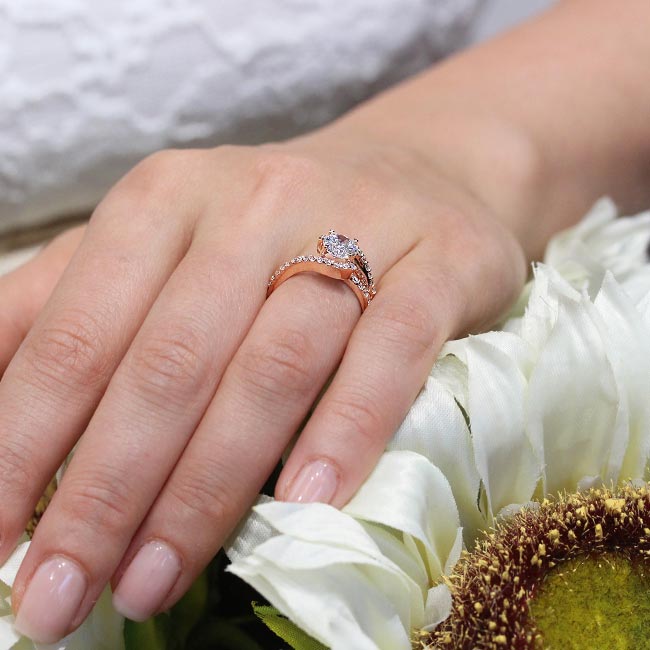 Rose Gold 1 Carat Diamond Ring Image 6