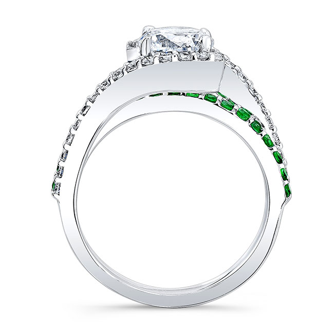 1 Carat Diamond And Tsavorite Ring Image 2