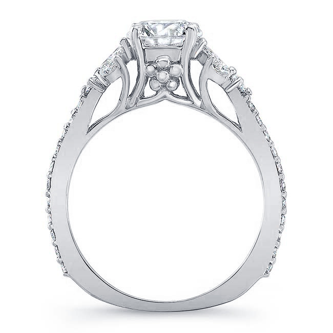 Lab Grown Diamond Leaf Engagement Ring Image 2