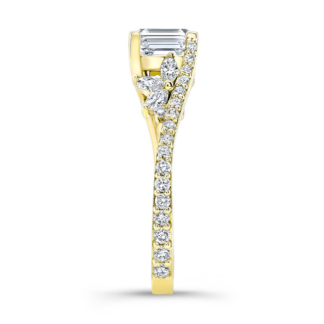 Yellow Gold 1 Carat Emerald Cut Diamond Ring Image 3