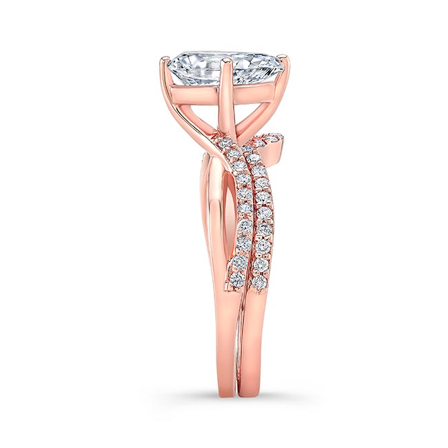 Rose Gold Pear Shaped Twist Bridal Set Image 3