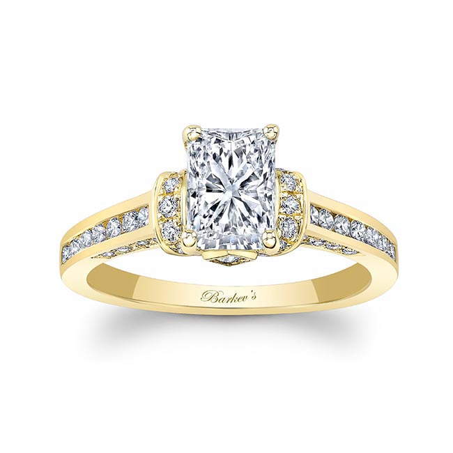 Yellow Gold Radiant Diamond Ring