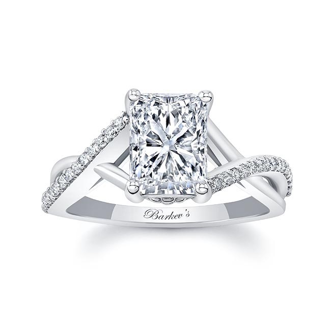 2 Carat Radiant Cut Diamond Ring