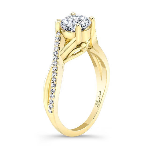 Yellow Gold One Carat Lab Grown Diamond Ring Image 2