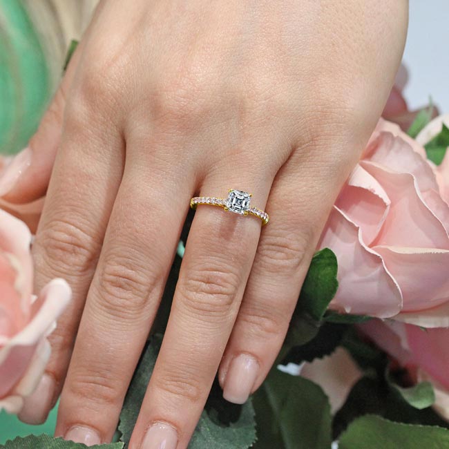 Yellow Gold Asscher Diamond Ring Image 3