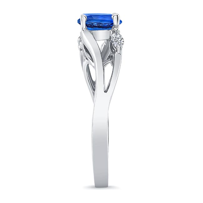 V Shaped Blue Sapphire And Diamond Ring Image 3